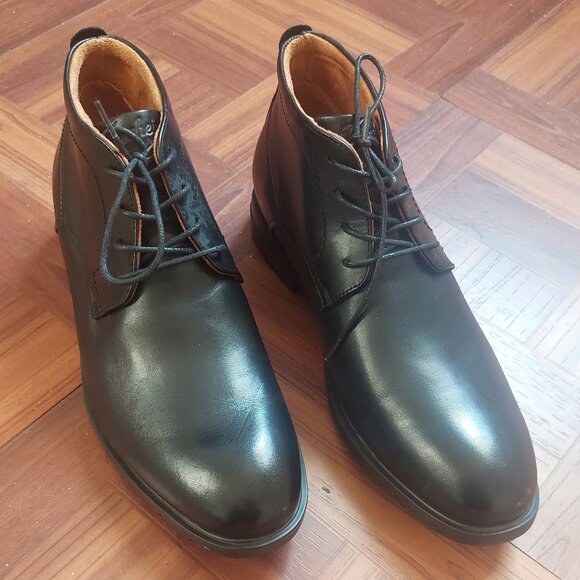 Florsheim Men’s Black Leather Ankle Boots – Comfortech with Ortholite – Size ? - Picture 1 of 6